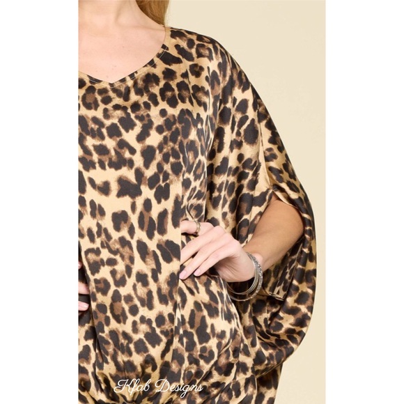 ❤️LAST! V Neck Leopard Poncho Style Top! - Picture 7 of 7
